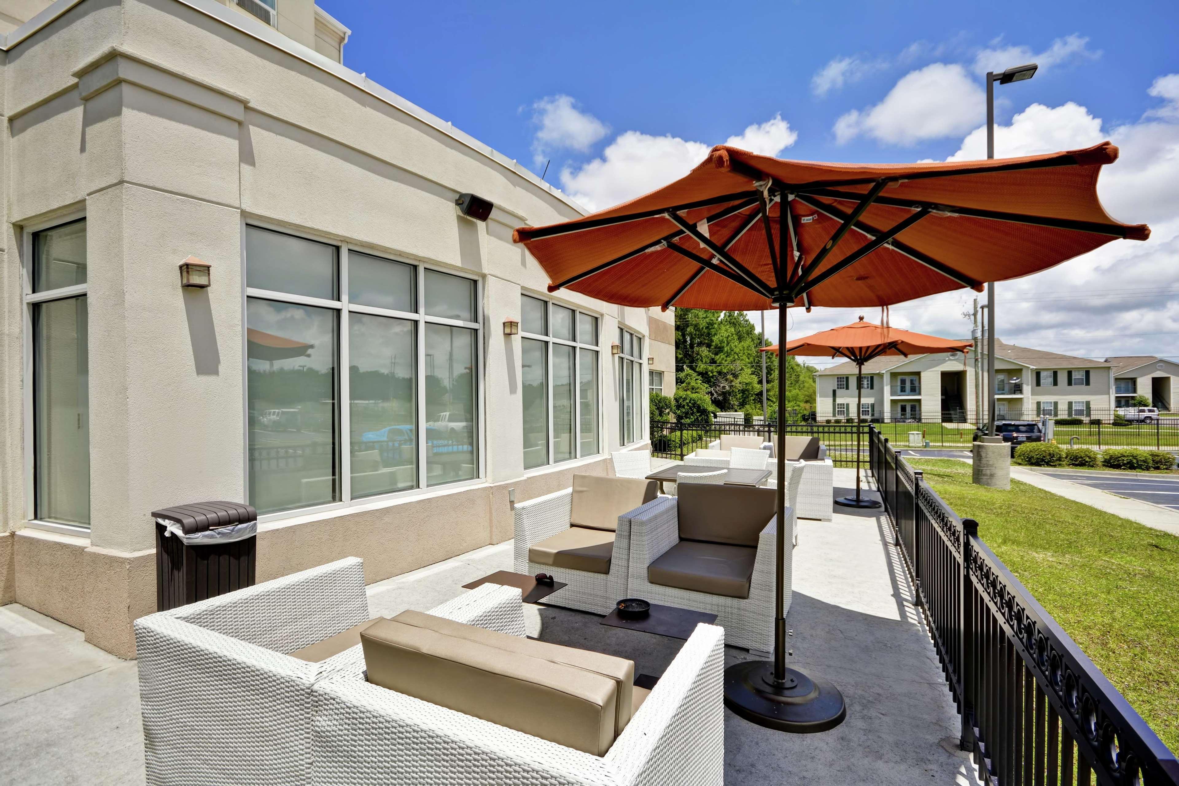 Hilton Garden Inn Gulfport - Biloxi Airport Exterior photo